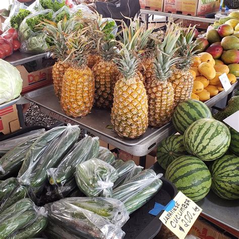 Farmers market hilo - Feb 1, 2022 · Small Market Days Monday, Tuesday, Thursday Friday and Sunday 7:00 am - 4:00 pm. 20 to 30 Vendors. Local Farmers, Retailers, Food Trucks, Restaurants, Artisans and Crafters. *The Hilo Farmers Market is a Must-See Experience on the Big Island. A Local Favorite Food Hub, Selling Tropical Flowers, Orchids and Plants. 